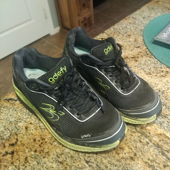 Gdefy Gravity Defyer Mighty Walk Shoes Women Black Neon Green SZ 8.5 - Picture 2 of 12